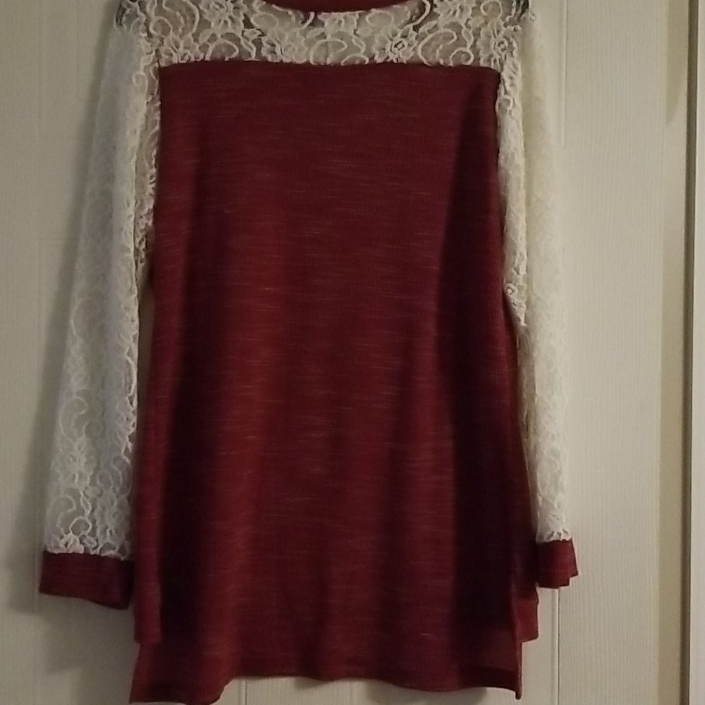 Rod's  western wear -Lace long sleeve top